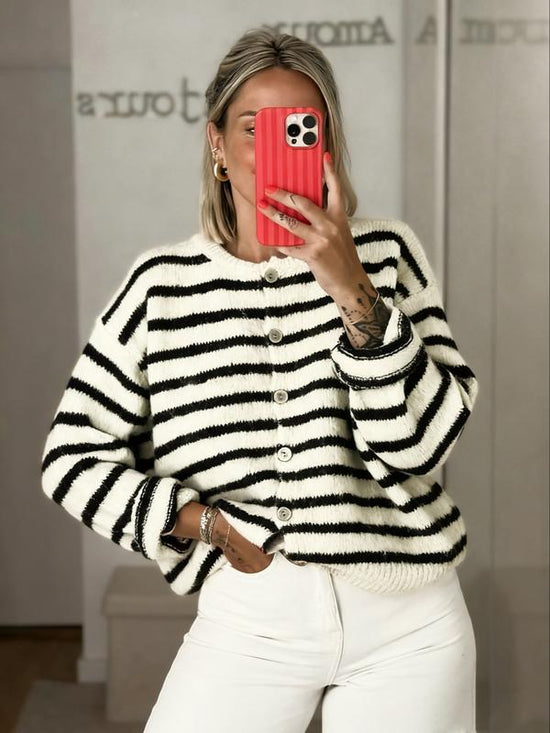 Gestreifter Cardigan im Retro-Stil