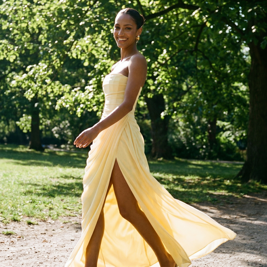 Trägerloses Korsett-Maxikleid
