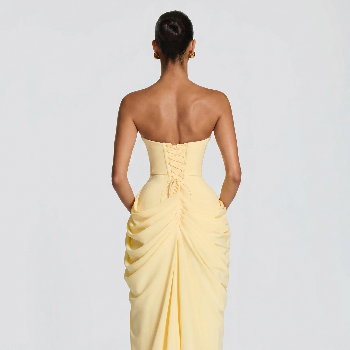 Trägerloses Korsett-Maxikleid