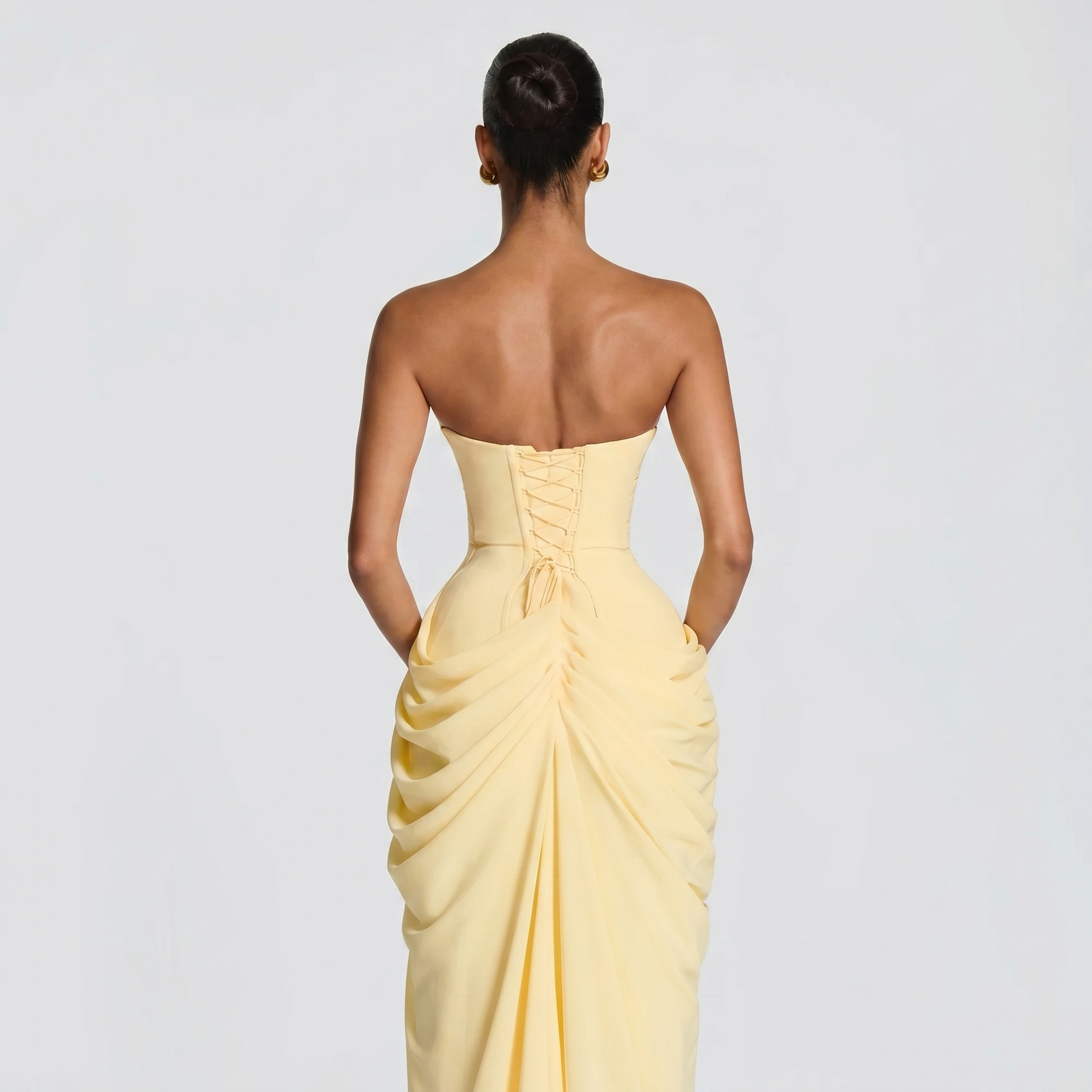 Trägerloses Korsett-Maxikleid