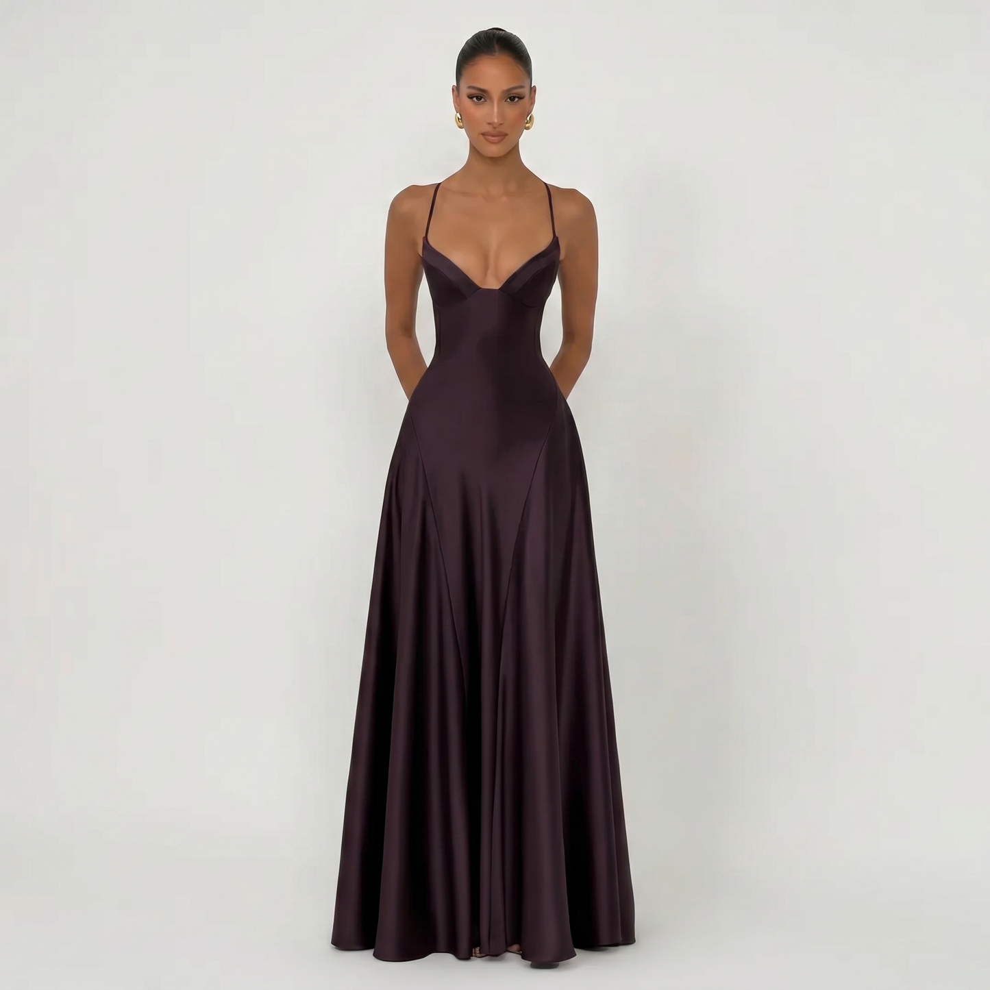 Asterin-Maxikleid mit schmalen Trägern und Schnürung am Rücken