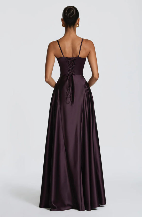 Asterin-Maxikleid mit schmalen Trägern und Schnürung am Rücken